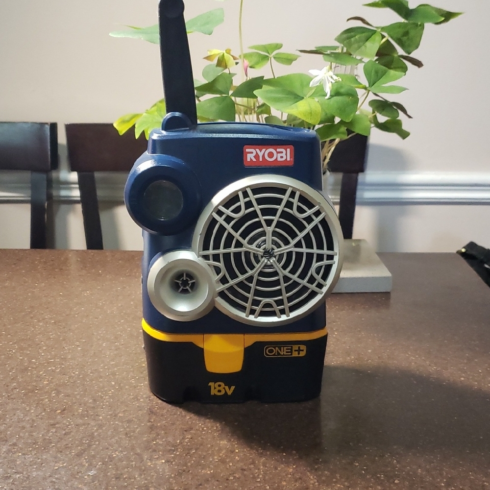 Ryobi Work Radio. Model: P740. Does not come with accessories